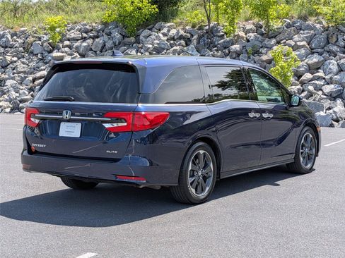 Certified 2024 Honda Odyssey Elite image 5