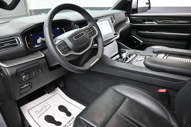 Used 2022 Jeep Wagoneer Series II AWD/4WD image 19