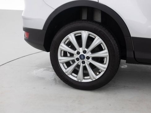 Used 2017 Ford Escape Titanium FWD image 21