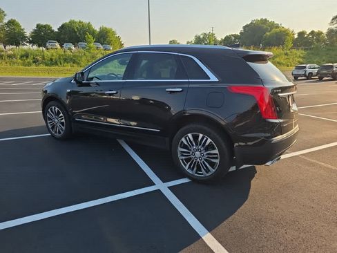 Used 2018 Cadillac XT5 Premium Luxury w/ Driver Assist Package AWD/4WD image 4
