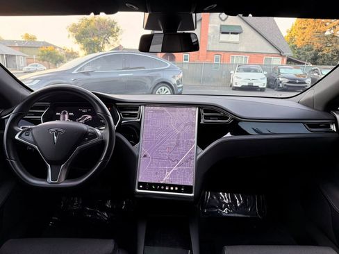 Used 2018 Tesla Model S 75D AWD/4WD image 9