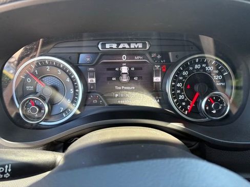 Used 2023 RAM 1500 Laramie AWD/4WD image 15