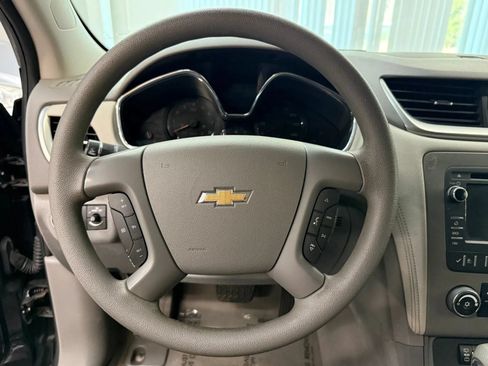 Used 2015 Chevrolet Traverse LS FWD image 31