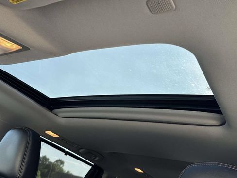 Used 2018 Toyota Highlander Limited AWD/4WD image 18