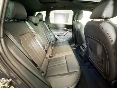 New 2027 Audi Q6 e-tron Premium image 24