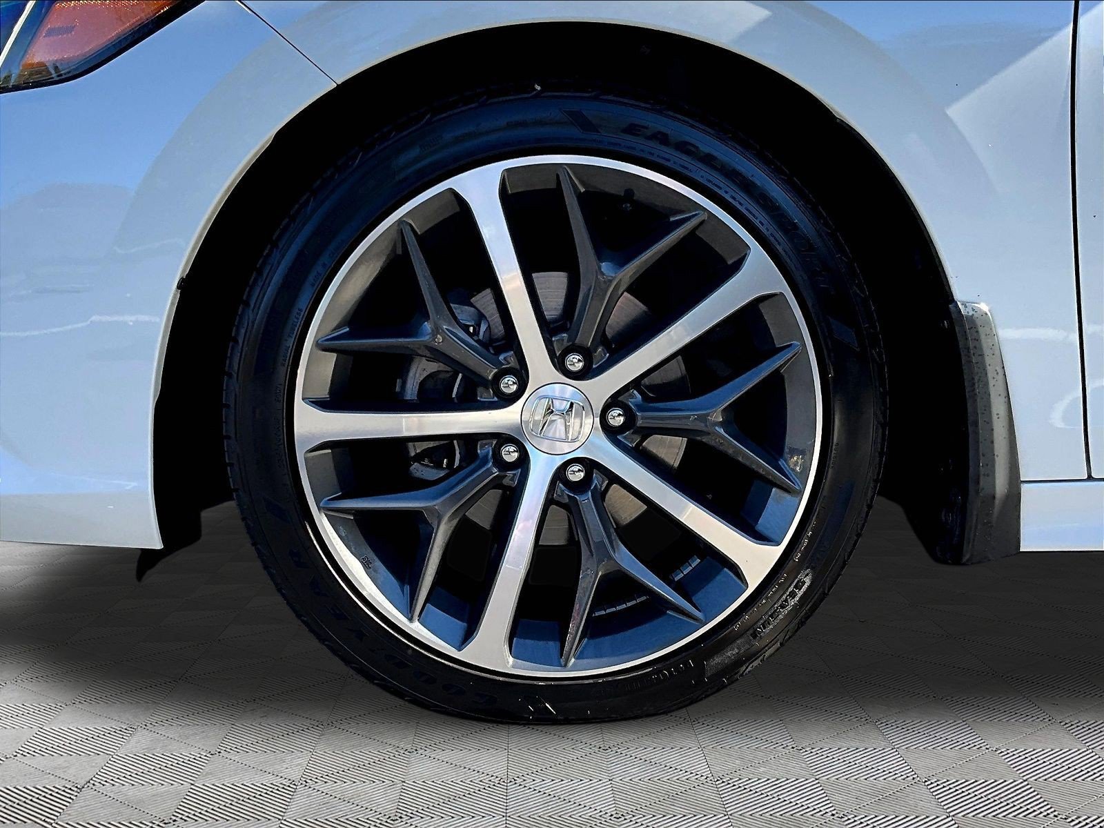 Used 2024 Honda Civic Touring image 33