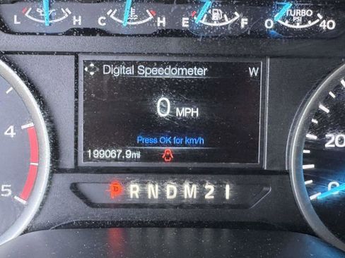Used 2019 Ford F250 XLT w/ XLT Premium Package AWD/4WD image 13