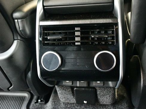 Used 2025 Land Rover Range Rover Long Wheelbase SE AWD/4WD image 71