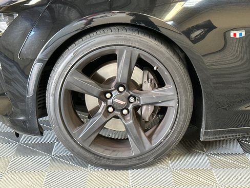 Used 2017 Chevrolet Camaro SS RWD image 42