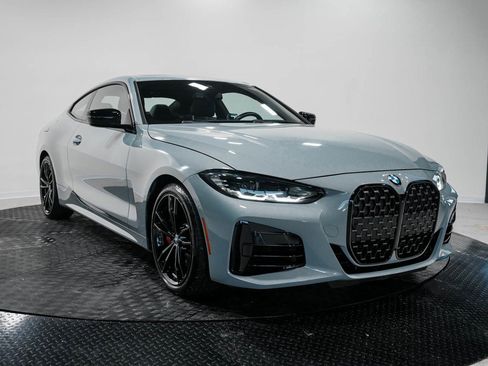 Used 2024 BMW 440i xDrive Coupe w/ Premium Package image 3
