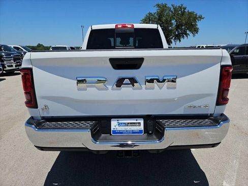 New 2026 RAM 2500 Tradesman AWD/4WD image 36