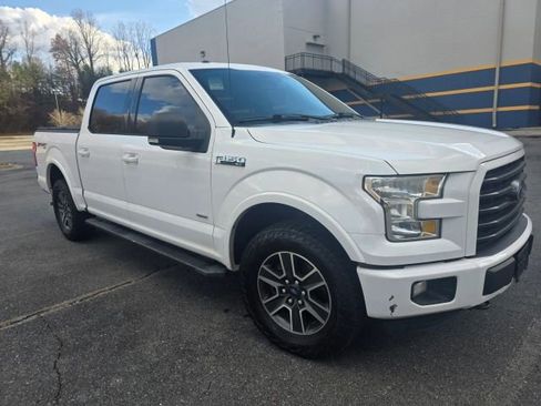 Used 2015 Ford F150 XLT w/ Equipment Group 302A Luxury image 3
