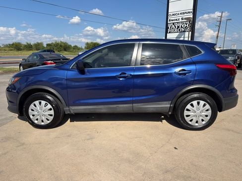 Used 2019 Nissan Rogue Sport S image 8