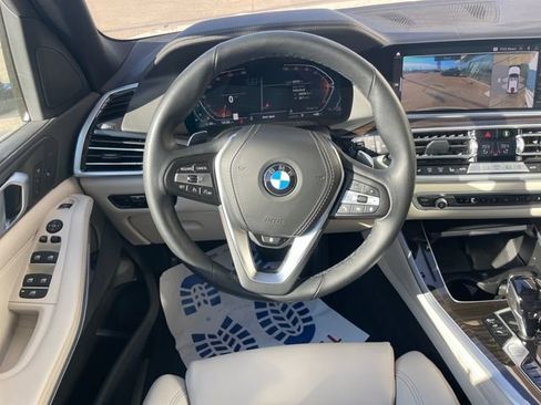 Used 2023 BMW X5 xDrive40i w/ Premium Package image 12