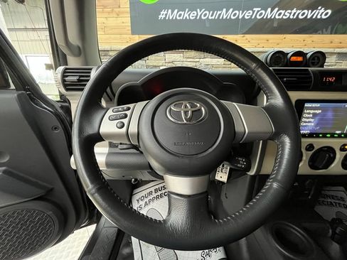 Used 2009 Toyota FJ Cruiser 4WD image 19