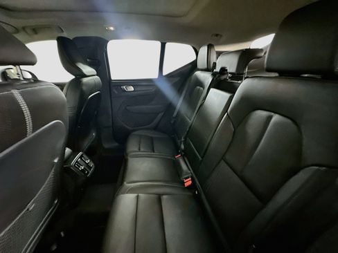 Used 2026 Volvo XC40 B5 Plus AWD/4WD image 28