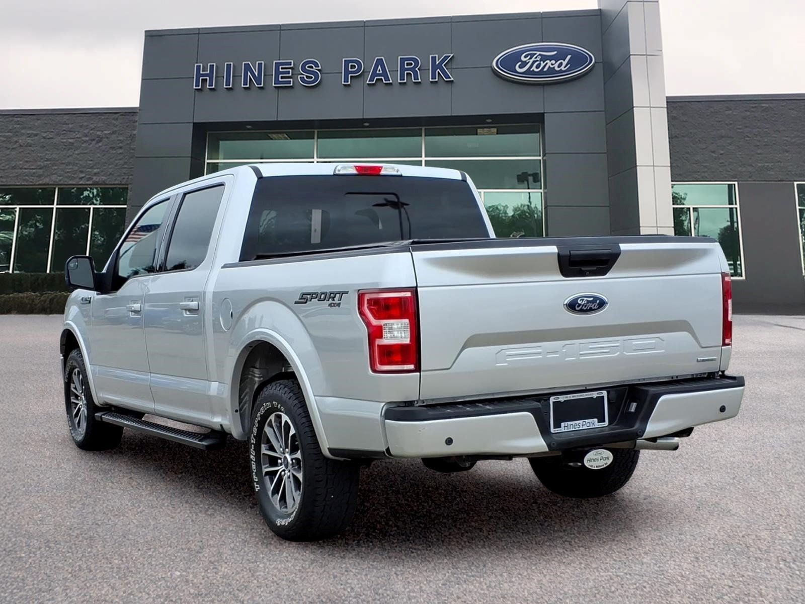 Used 2019 Ford F150 XLT w/ Equipment Group 302A Luxury AWD/4WD image 5