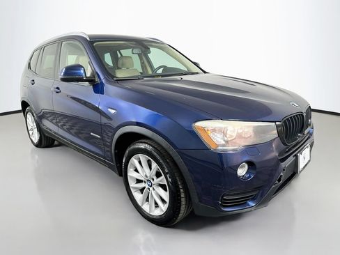 Used 2017 BMW X3 sDrive28i RWD image 3