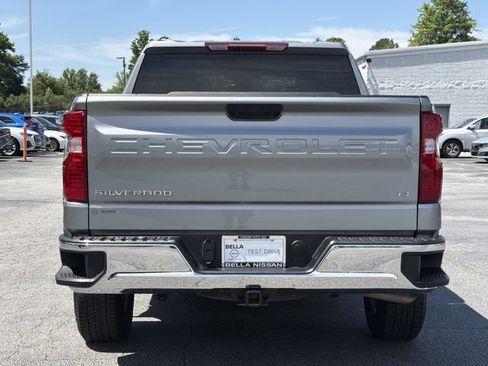 Used 2025 Chevrolet Silverado 1500 LT AWD/4WD image 4