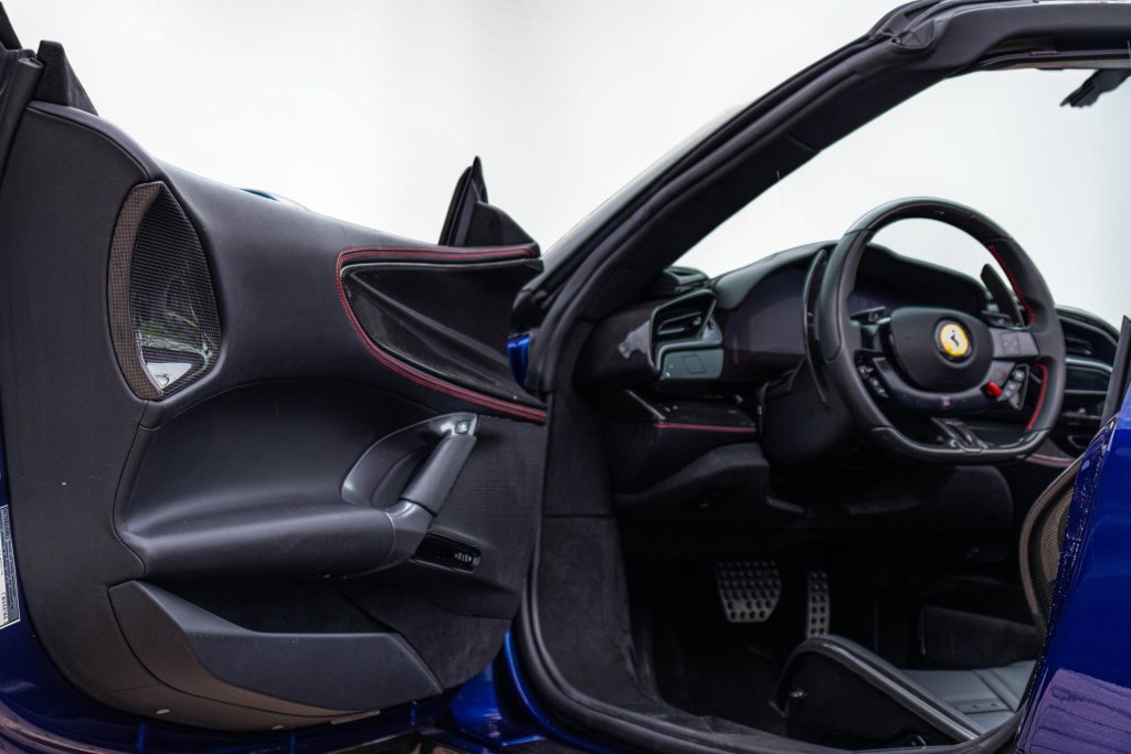 Used 2024 Ferrari SF90 Spider AWD/4WD image 35