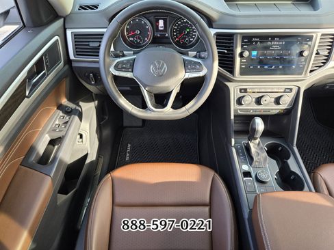 Used 2021 Volkswagen Atlas SE w/ Panoramic Sunroof Package image 13