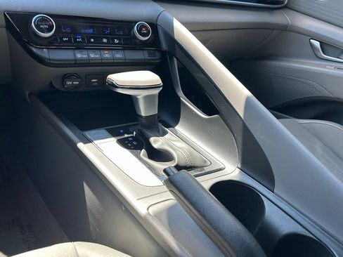 Used 2023 Hyundai Elantra SEL w/ Cargo Package FWD image 20