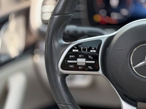 Used 2020 Mercedes-Benz GLE 350 image 44