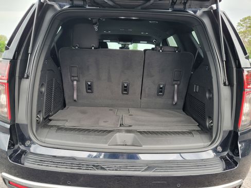 Certified 2024 Chevrolet Tahoe LS RWD image 7