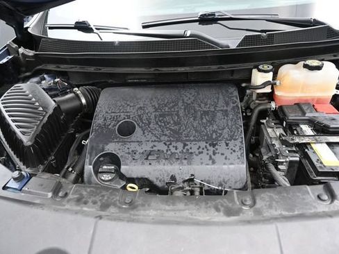 Used 2022 Chevrolet Traverse LS FWD image 33