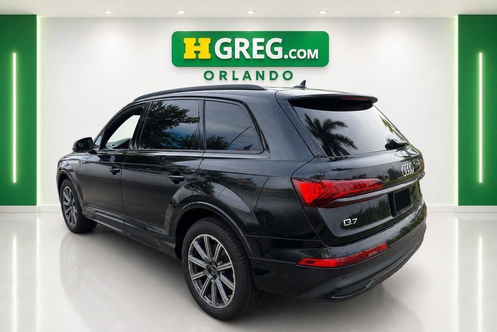 Used 2023 Audi Q7 2.0T Premium Plus w/ Premium Plus Package AWD/4WD image 2