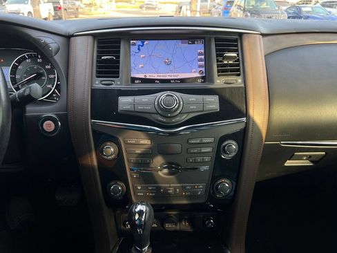 Used 2019 Nissan Armada Platinum w/ Captain's Chairs Package RWD image 18
