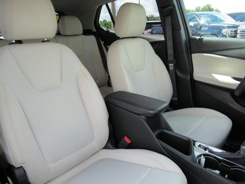 Used 2023 Buick Encore GX Select w/ Experience Buick Package FWD image 9