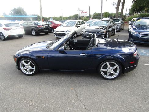 Used 2007 MAZDA MX-5 Miata Touring w/ Interior Trim Pkg image 18
