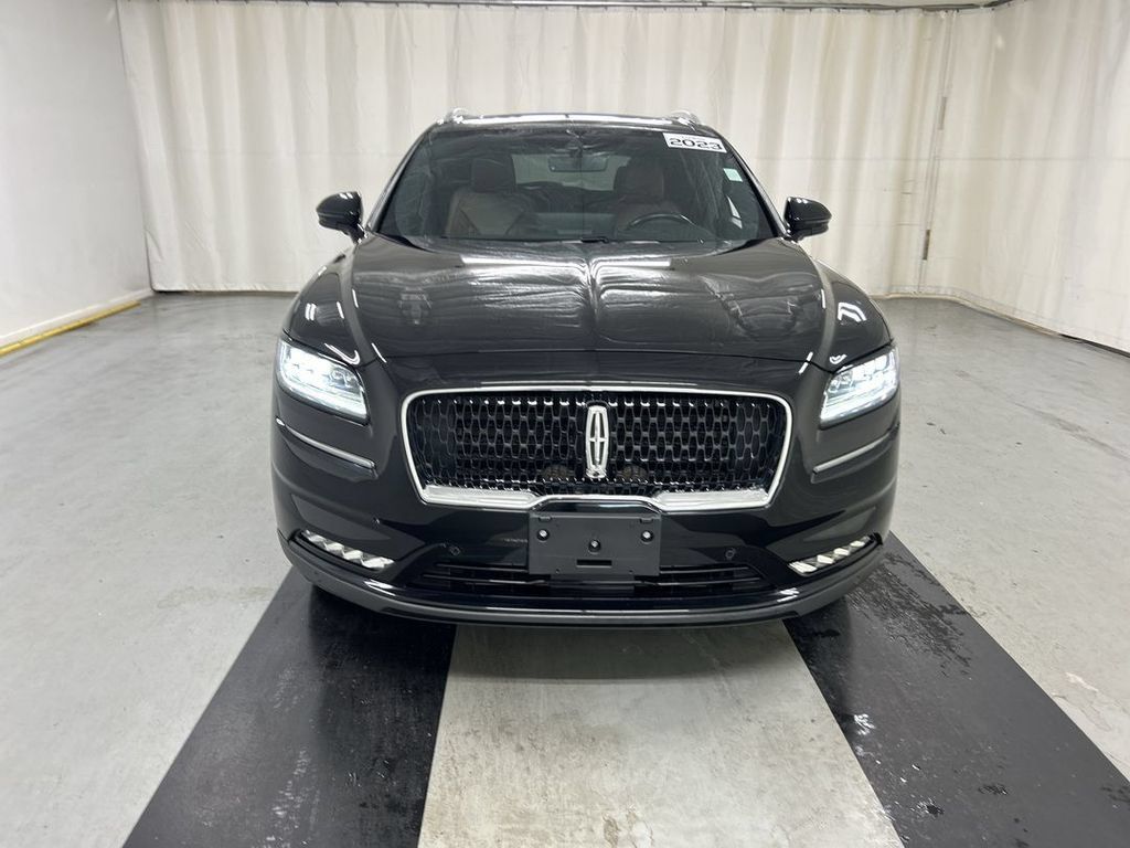 Used 2023 Lincoln Nautilus Reserve w/ Equipment Group 202A AWD/4WD image 3
