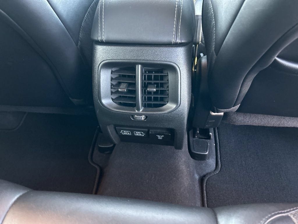 Certified 2023 Jeep Cherokee Altitude Lux AWD/4WD image 31
