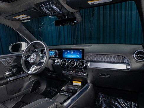 New 2026 Mercedes-Benz GLB 250 image 4