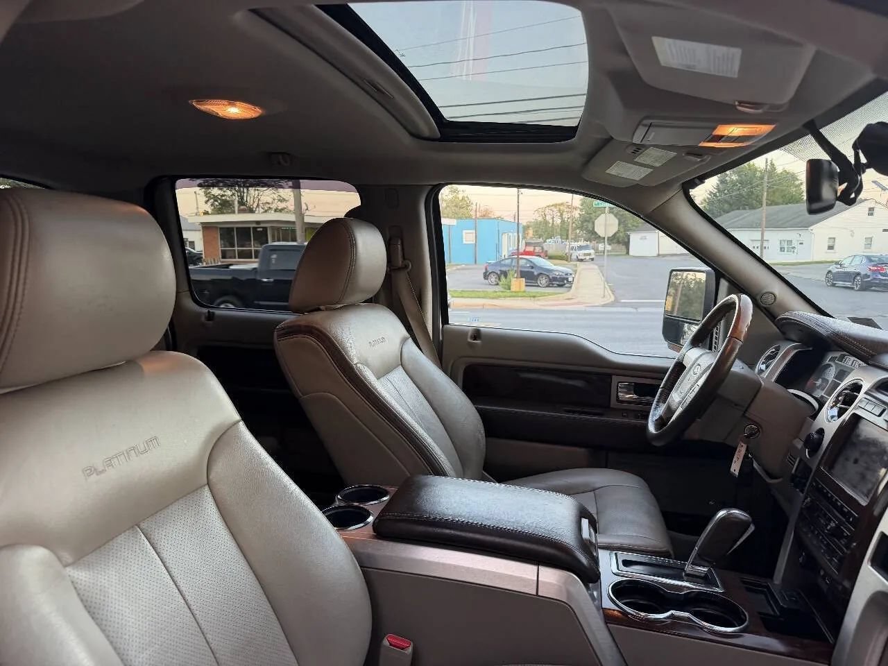 Used 2010 Ford F150 Platinum AWD/4WD image 31