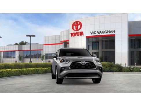 New 2026 Toyota Highlander Platinum AWD/4WD image 16