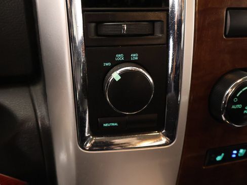 Used 2012 RAM 2500 Laramie w/ Protection Group AWD/4WD image 9