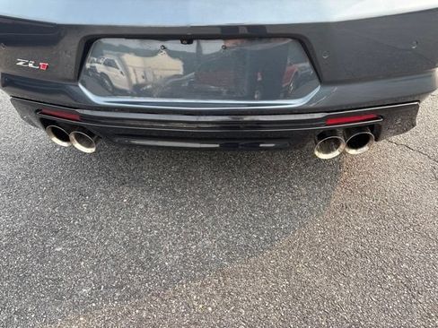 Used 2020 Chevrolet Camaro ZL1 RWD image 22