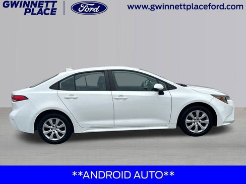 Used 2022 Toyota Corolla LE image 4