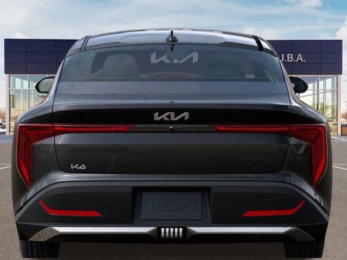 New 2025 Kia K4 LXS image 14