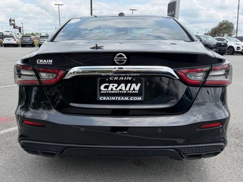 Used 2021 Nissan Maxima Platinum w/ Sport Mat Group FWD image 6