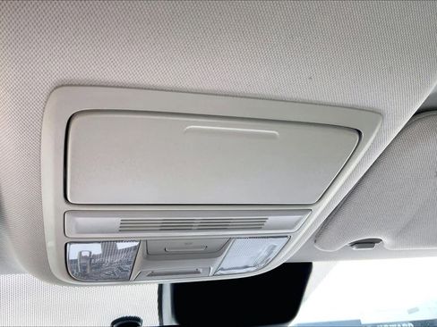 Used 2018 Honda Accord Hybrid image 33