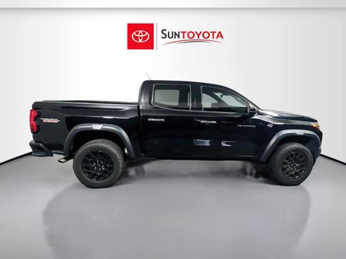 Used 2023 Chevrolet Colorado Trail Boss w/ Advanced Trailering Package AWD/4WD image 2