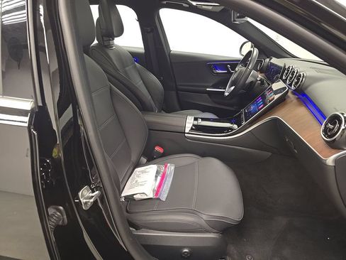 Certified 2025 Mercedes-Benz C 300 Sedan image 8