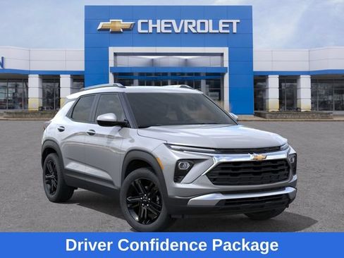 New 2026 Chevrolet TrailBlazer LT w/ Midnight Edition AWD/4WD image 8