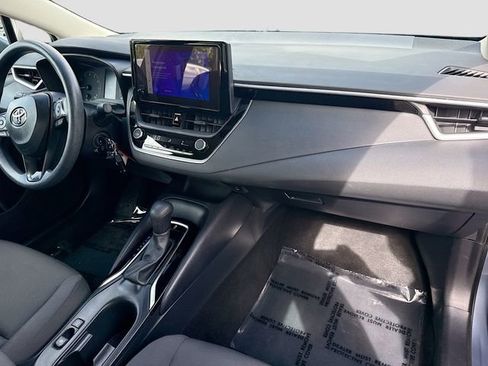 Used 2024 Toyota Corolla LE FWD image 27