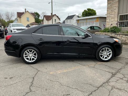 Used 2016 Chevrolet Malibu LT w/ Power Convenience Package FWD image 6