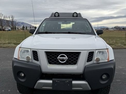 Used 2012 Nissan Xterra PRO-4X image 3